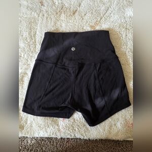 Lululemon Black Women's High-Waisted Shorts Size 4